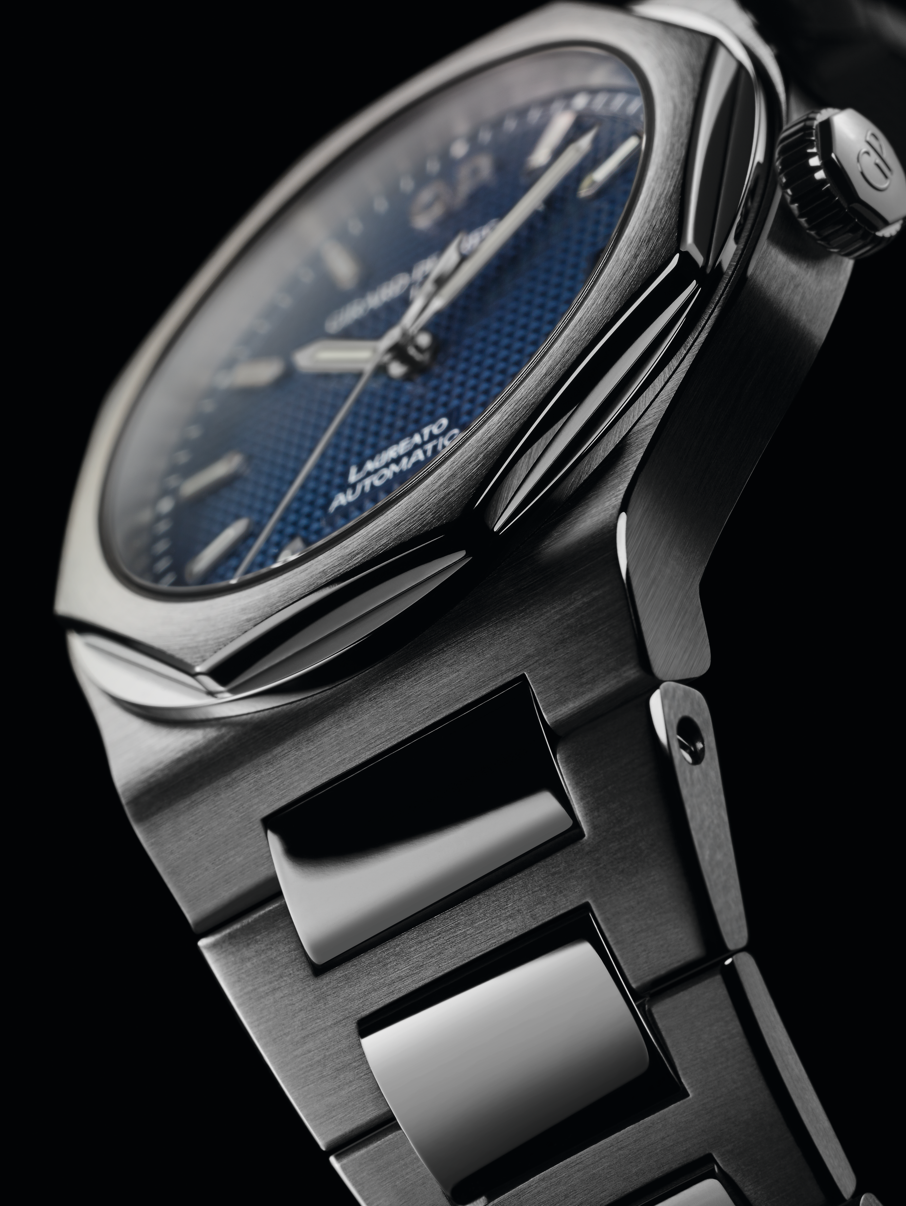 Laureato 42 mm